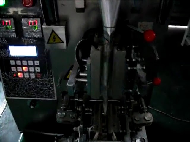 Masina automata de ambalare a chipsurilor verticale automate